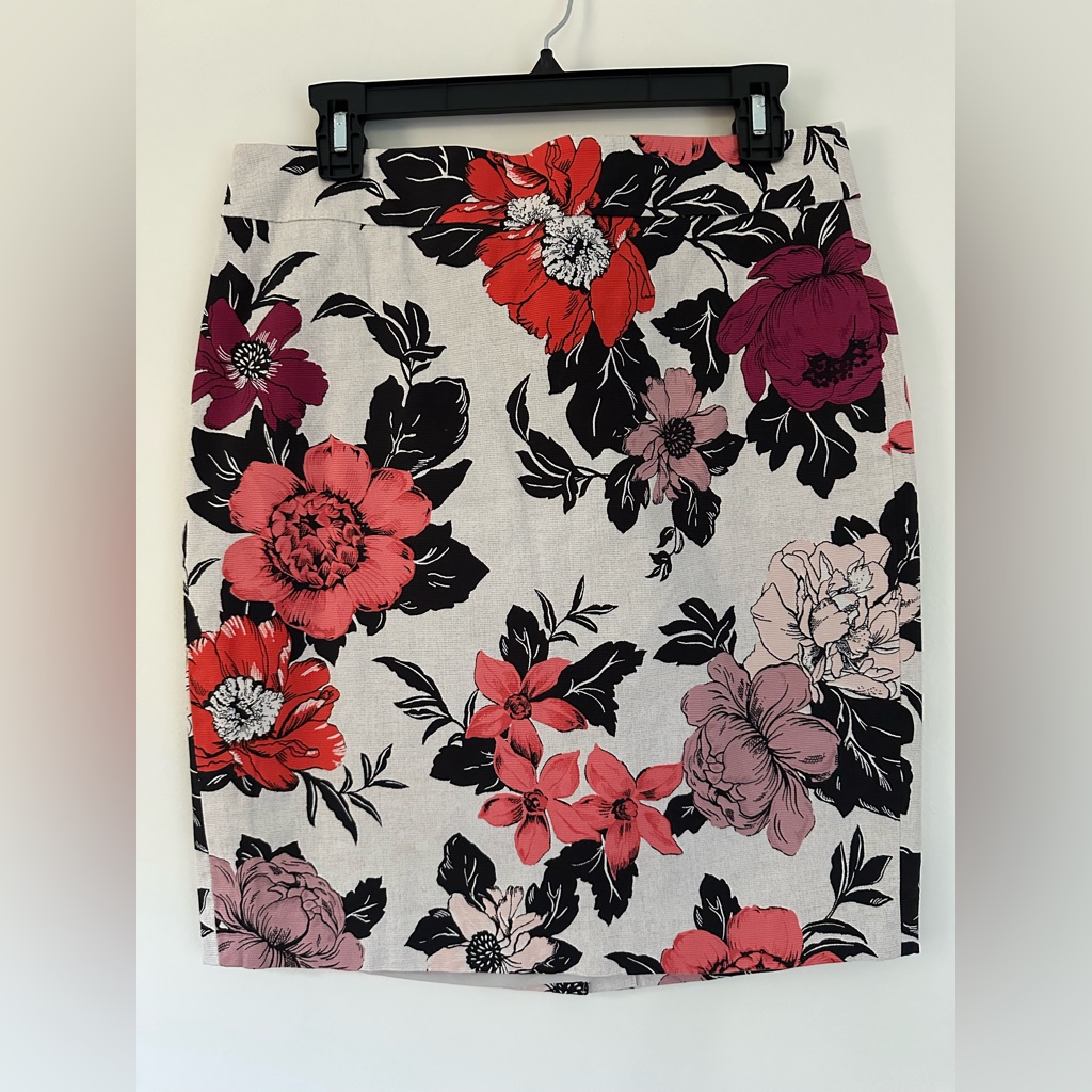 Ann Taylor Floral Pencil Skirt Size 12p